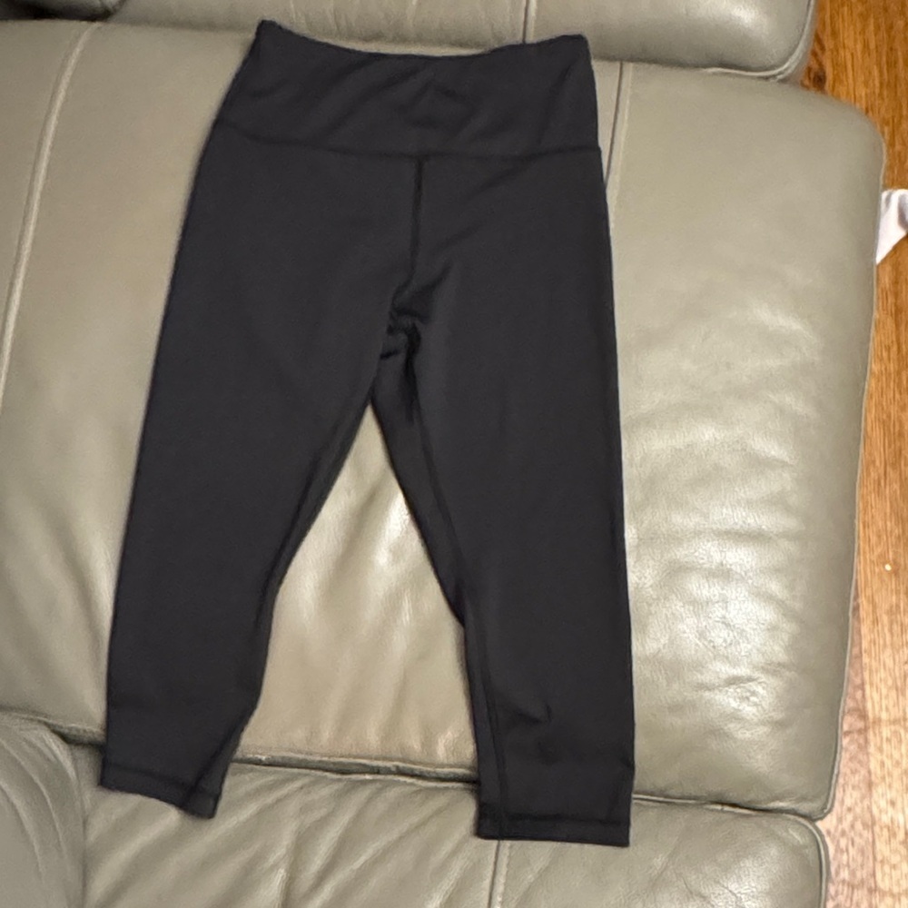 ZYIA Black Capris size 2